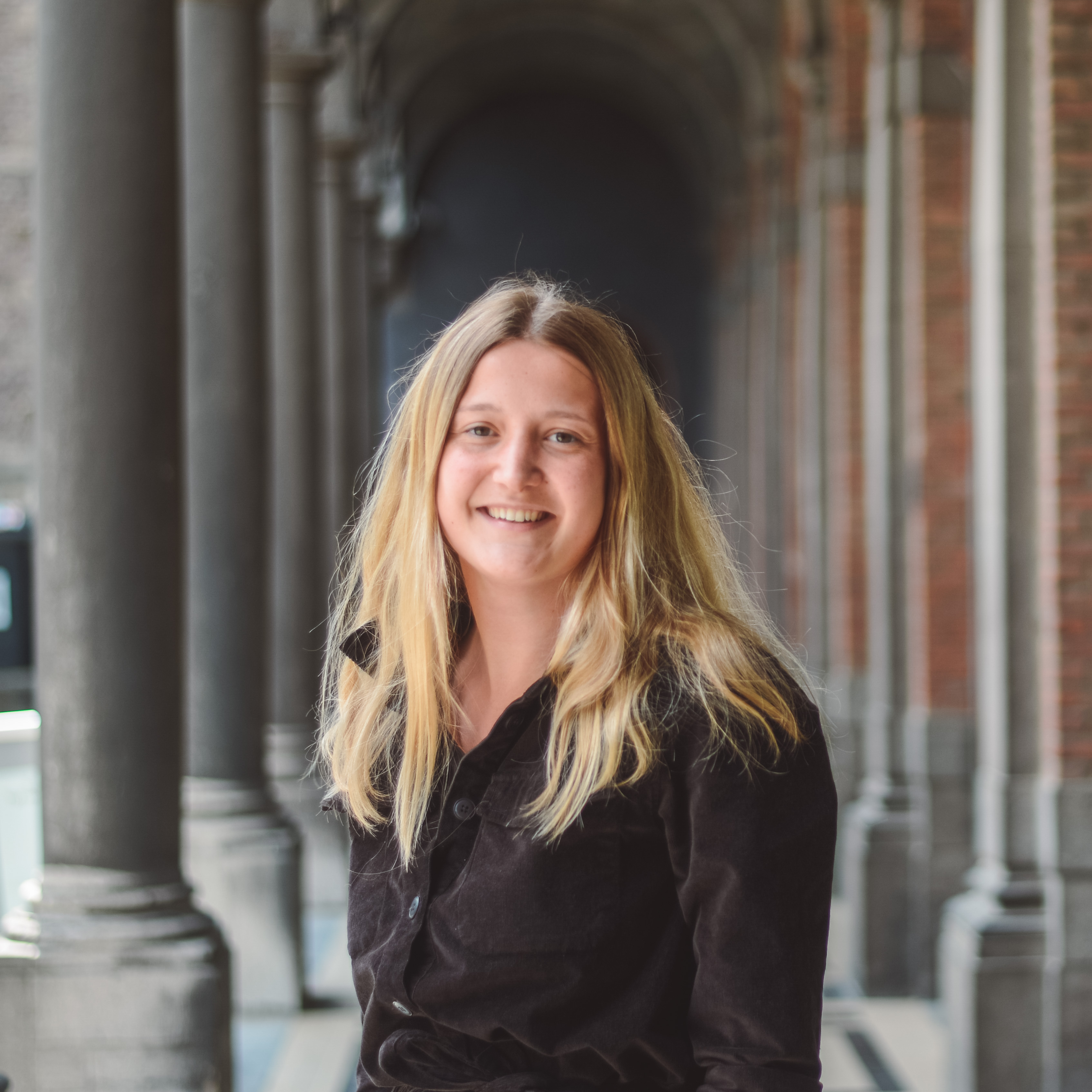 Navigation bar avatar